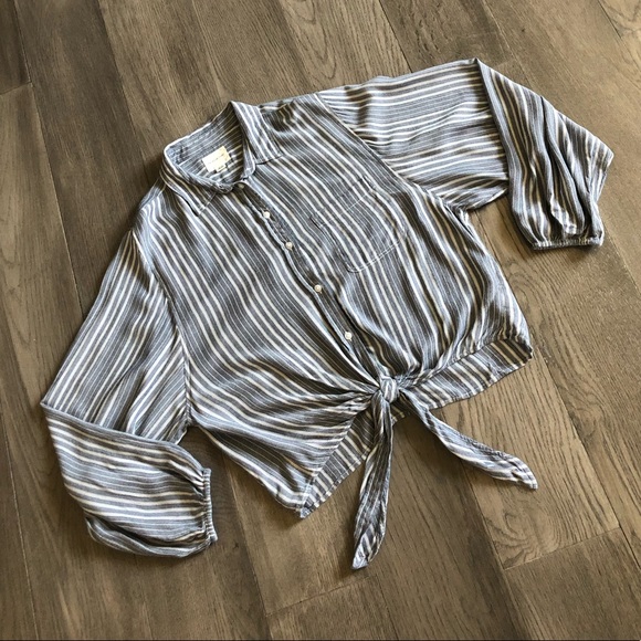 NWOT American Eagle Stripe Tie Front Top - Picture 3 of 9